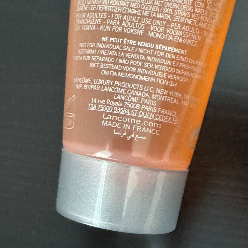 Lancome La Vie Est Belle Invigorating Fragrance Shower Gel - Picture 11 of 12